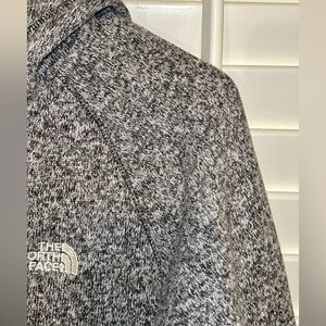 The Northface TKA Glacier Halfzip Hoodie